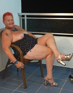 TAC Amateurs offers a free xxx photo gallery with Valgasmic Exposed xxx gallery 273014