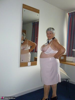 TAC Amateurs are excited to present you with a photo gallery showcasing Grandma Libby xxx gallery 272596