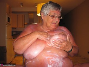 TAC Amateurs invite you to explore a free pics with Grandma Libby xxx gallery 268685